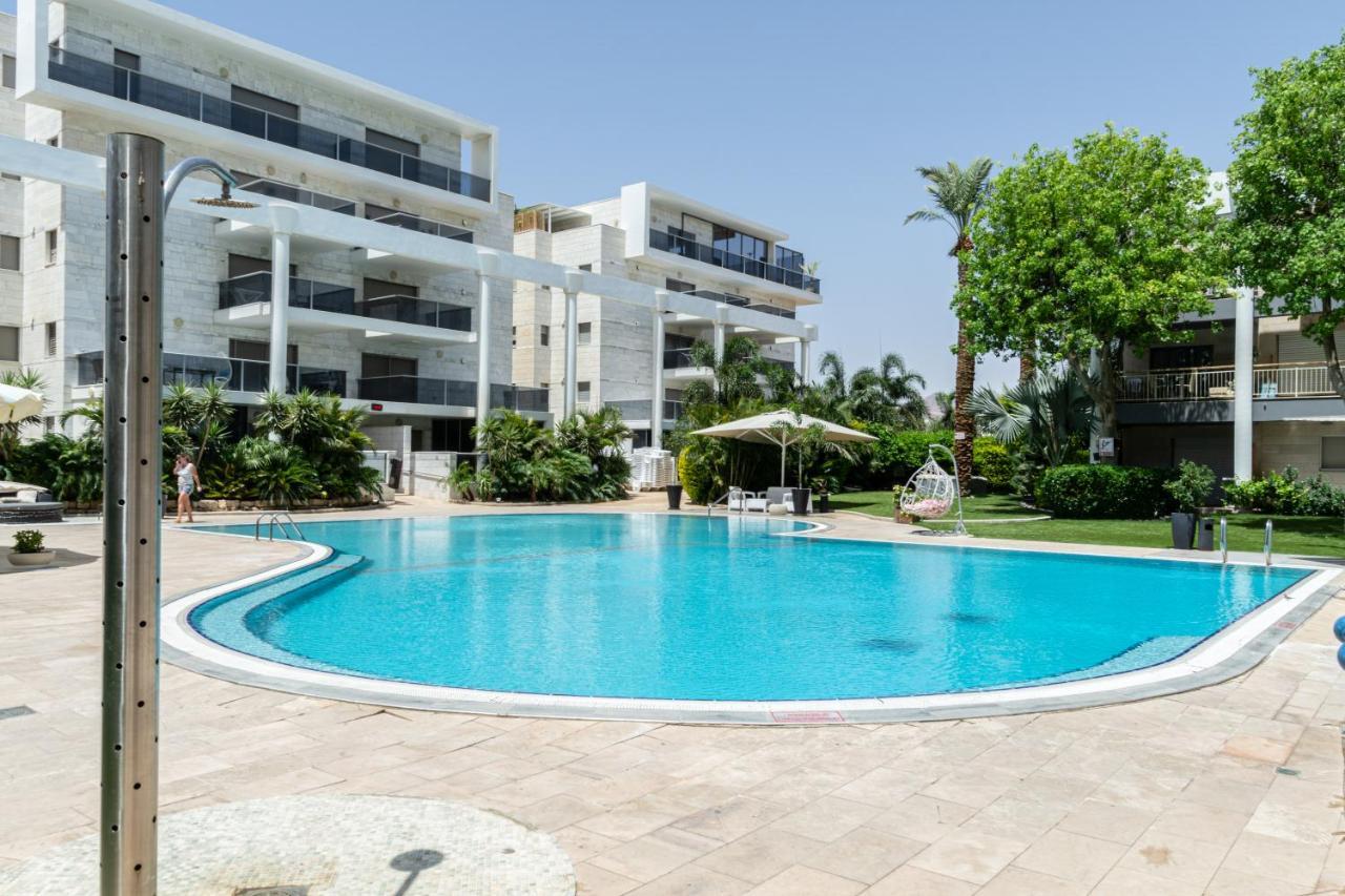 דירת גן פונה לבריכה - Pool Garden View Eilat Lägenhet Exteriör bild