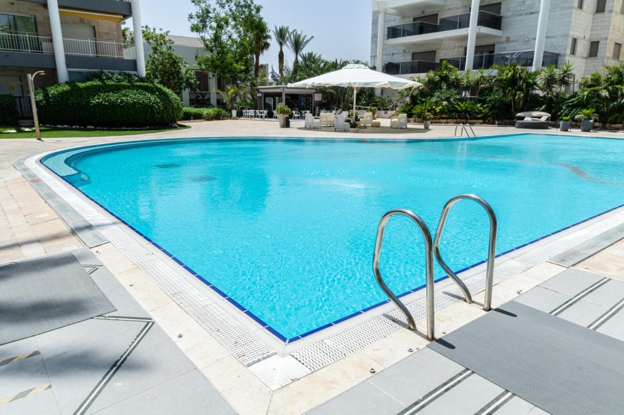 דירת גן פונה לבריכה - Pool Garden View Eilat Lägenhet Exteriör bild