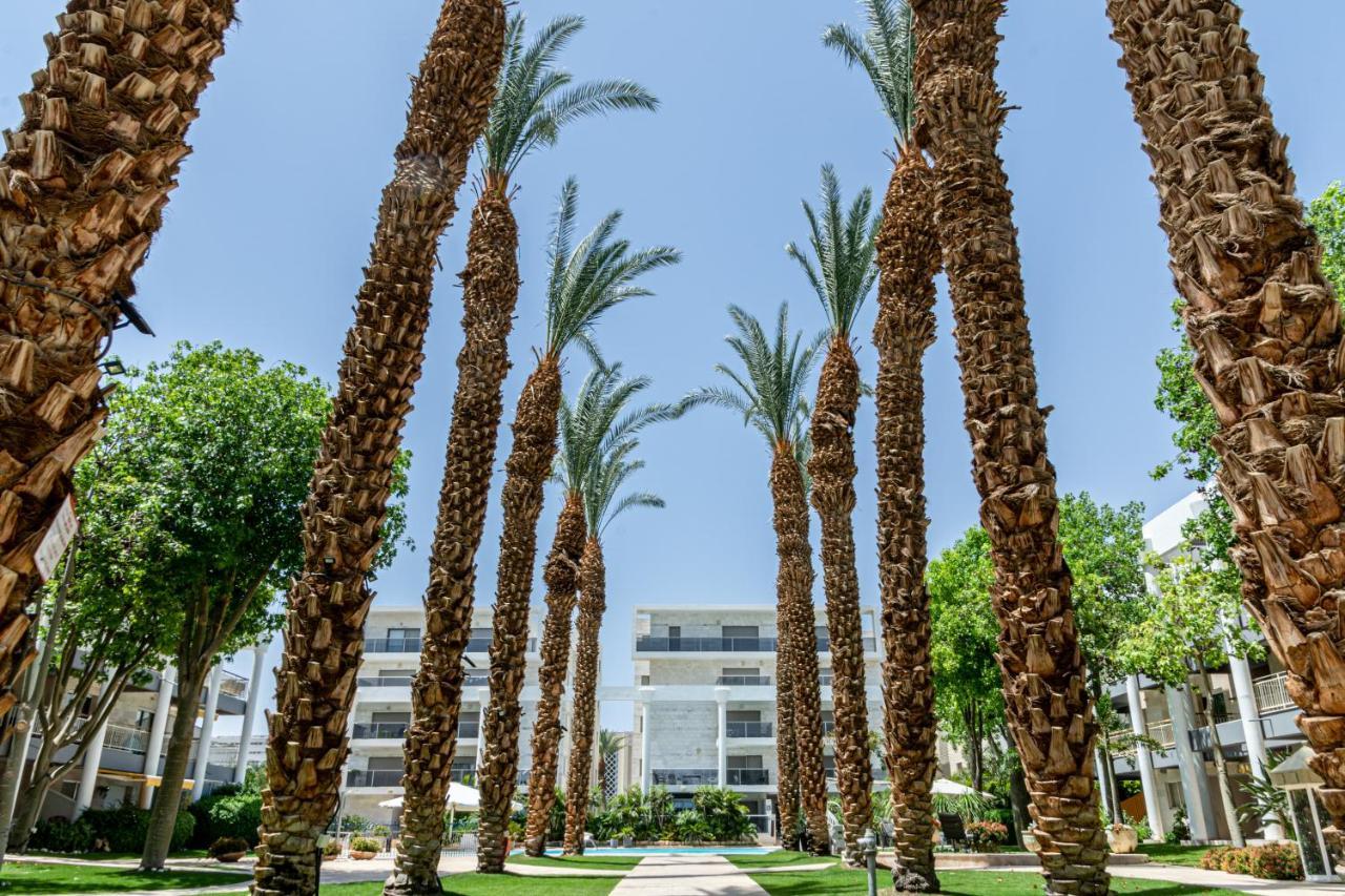 דירת גן פונה לבריכה - Pool Garden View Eilat Lägenhet Exteriör bild