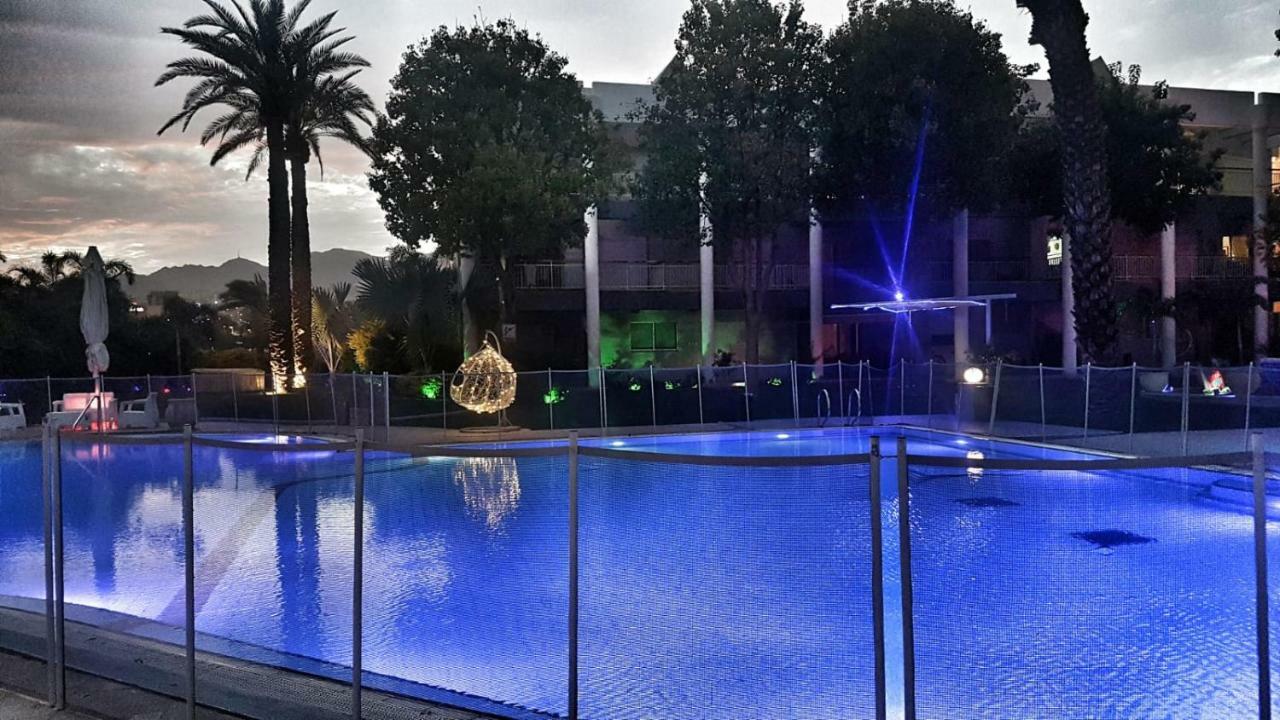 דירת גן פונה לבריכה - Pool Garden View Eilat Lägenhet Exteriör bild