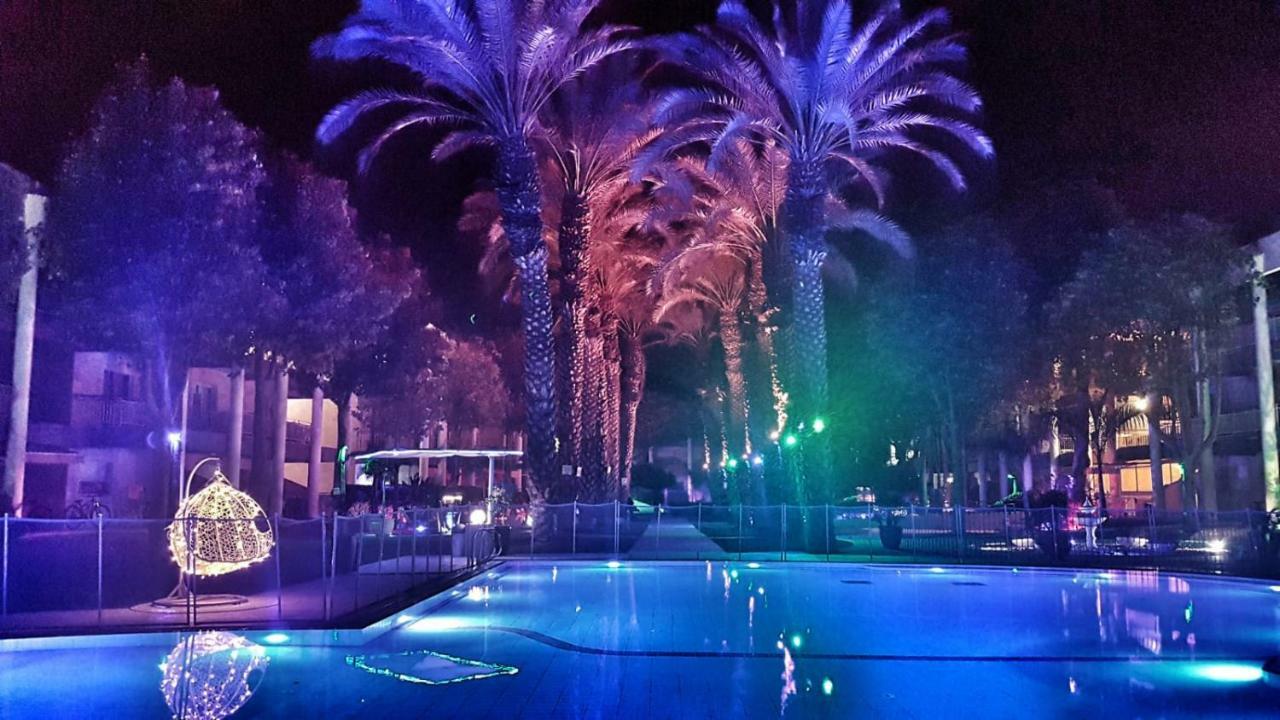 דירת גן פונה לבריכה - Pool Garden View Eilat Lägenhet Exteriör bild